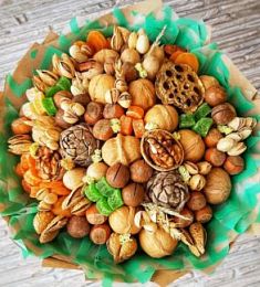 Букет из орехов "Колизей"